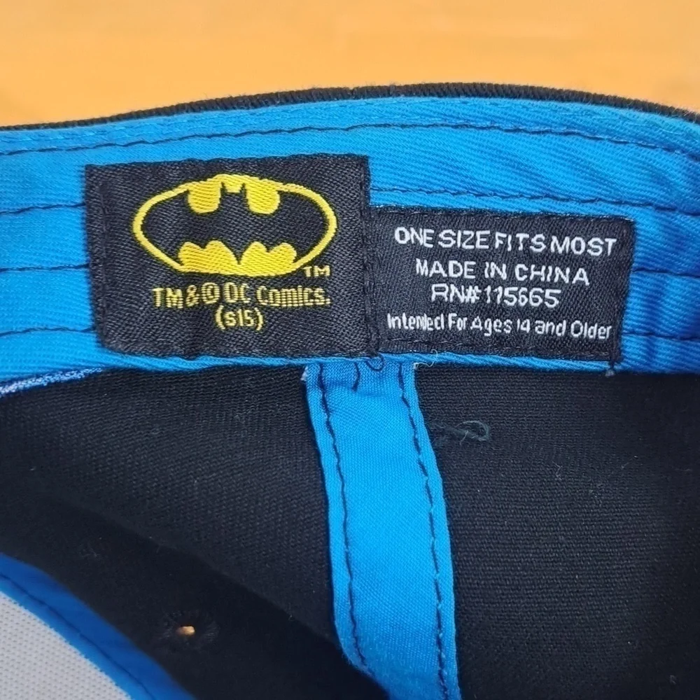 DC Comics Offical Batman Comics embroidered logo casual black snapback hat
